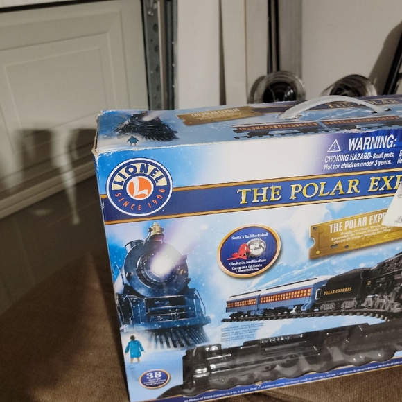 Lionel Train Set - Picture 3 of 3